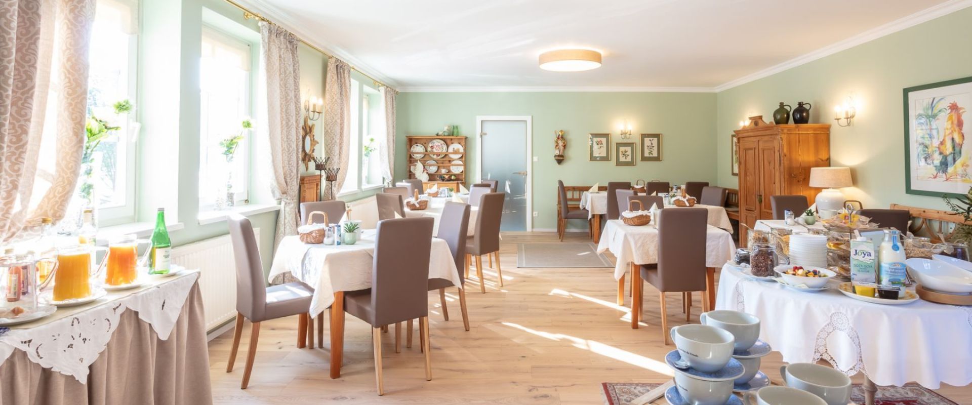 Frühstück im Hotel Donauhof